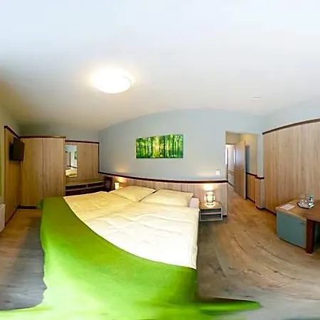 Hotel Restaurant Luedenbach 3*