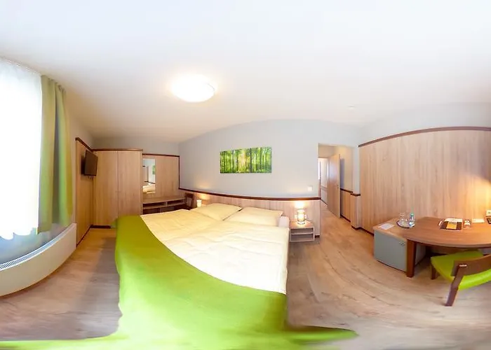 Ξενοδοχείο Restaurant Luedenbach 3*