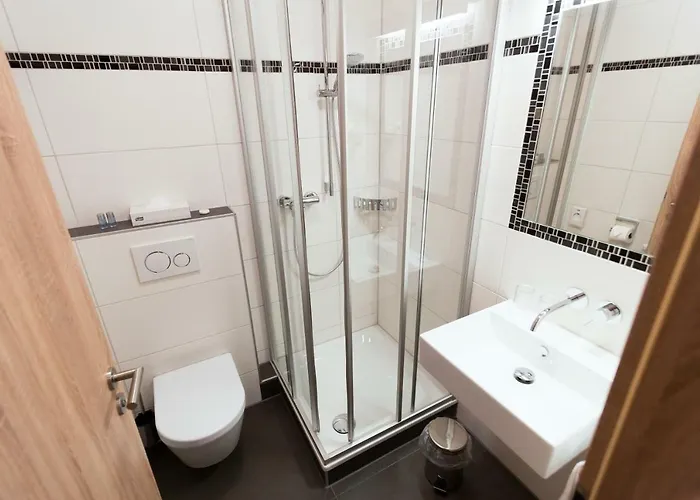 Restaurant Luedenbach ホテル オーヴェラート